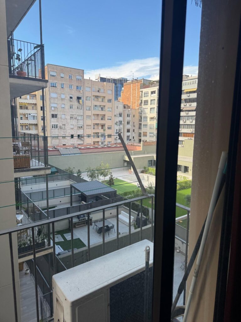 Muy luminoso 2 Habitaciones Eixample