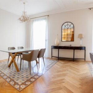 Espectacular piso reformado en l'Eixample (Roselló/Balmes) – Larga Estancia